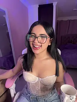 Emily-14 online show from 05-07-26, 05:35