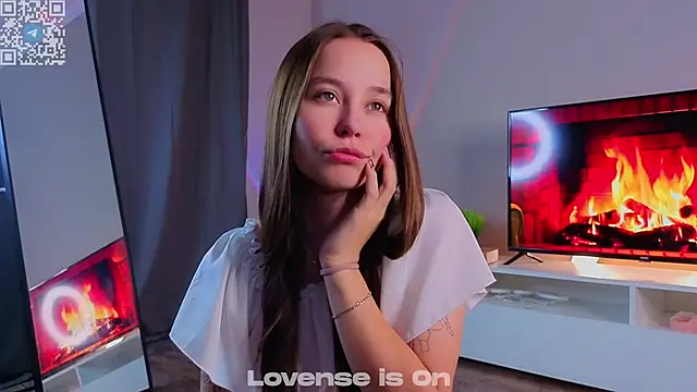 FalineDowlen online show from 11-24-25, 02:00