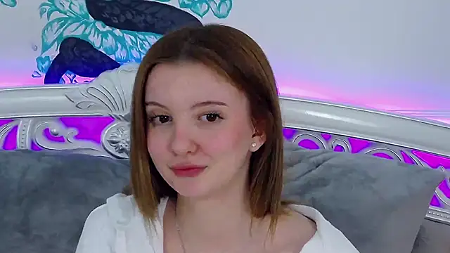 Snapshot of EvansMilana chatting on 01-04-25, 11:06 EvansMilana online show from 01-04-25, 11:06