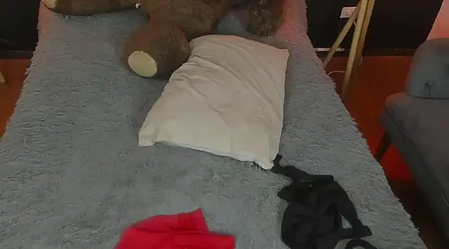 vampy dolll online show from 12-28-24, 11:37