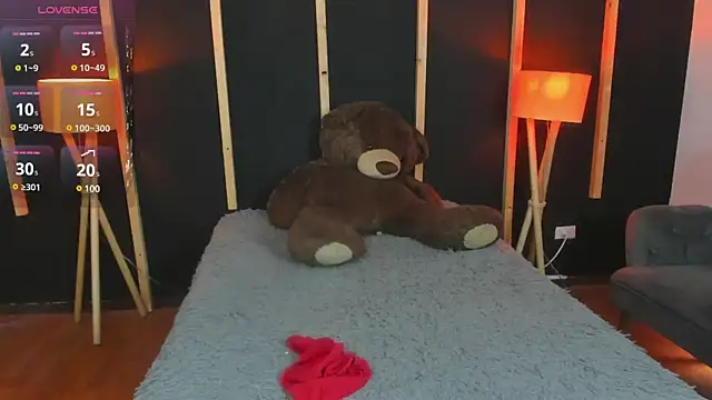 vampy dolll online show from 01-07-25, 01:03