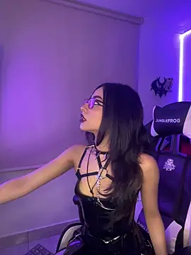 vampy dolll online show from 11-23-25, 08:14