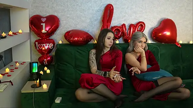 Snapshot of BestModelsDuo chatting on 02-15-25, 04:47 BestModelsDuo online show from 02-15-25, 04:47