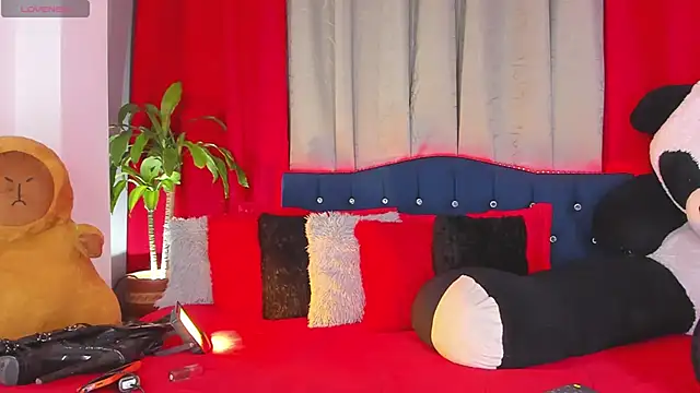Snapshot of Missisabella_ chatting on 05-02-26, 12:59 Missisabella online show from 05-02-26, 12:59