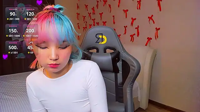 Snapshot of Milla_Aheo chatting on 03-19-26, 01:04 Milla Aheo online show from 03-19-26, 01:04