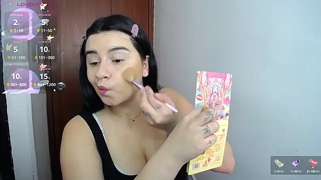 Snapshot of SaraBraun_ chatting on 01-14-25, 02:43 SaraBraun online show from 01-14-25, 02:43