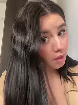 Snapshot of SaraBraun_ chatting on 02-13-25, 06:05 SaraBraun online show from 02-13-25, 06:05