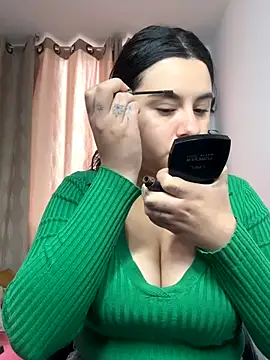 Snapshot of SaraBraun_ chatting on 11-05-25, 04:40 SaraBraun online show from 11-05-25, 04:40