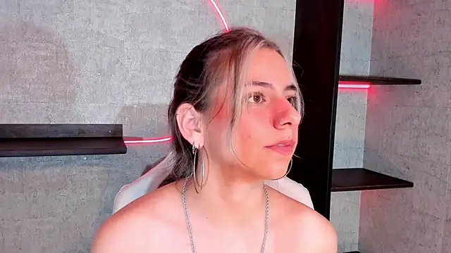 ArtemisaBlake online show from 01-05-25, 12:20