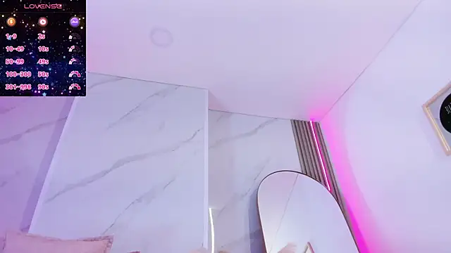 Chlooee   online show from 01-20-25, 01:42