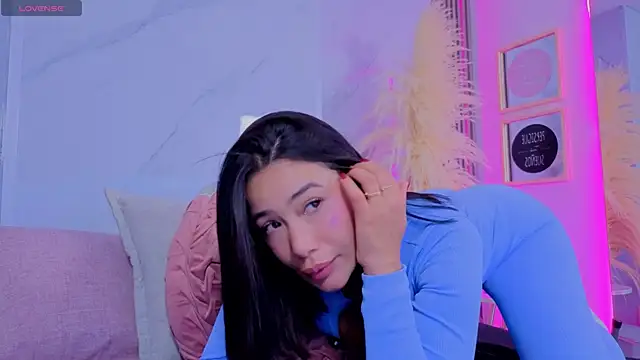 Chlooee   online show from 12-23-25, 01:47