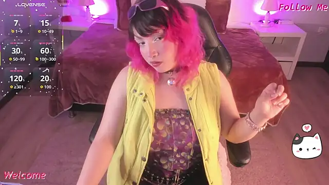 lady noize online show from 12-16-25, 07:52