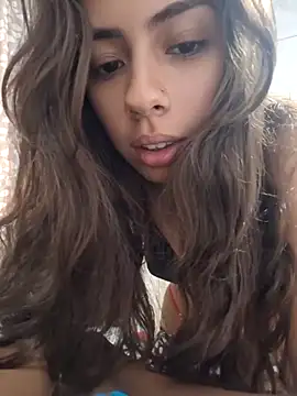 Snapshot of Jazmin-Cerezita chatting on 01-03-25, 01:25 Jazmin-Cerezita online show from 01-03-25, 01:25