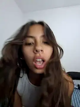 Snapshot of Jazmin-Cerezita chatting on 02-06-25, 03:16 Jazmin-Cerezita online show from 02-06-25, 03:16