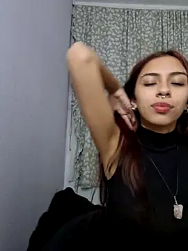 Snapshot of Jazmin-Cerezita chatting on 09-11-25, 03:06 Jazmin-Cerezita online show from 09-11-25, 03:06