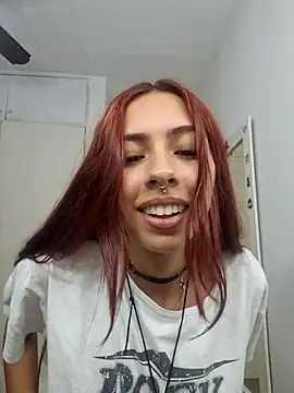 Snapshot of Jazmin-Cerezita chatting on 10-24-25, 10:50 Jazmin-Cerezita online show from 10-24-25, 10:50