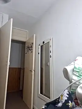 Snapshot of Jazmin-Cerezita chatting on 02-28-26, 08:10 Jazmin-Cerezita online show from 02-28-26, 08:10