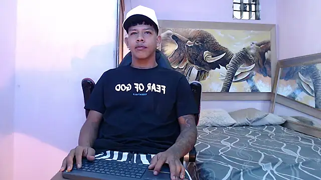 mr stiven  online show from 03-23-25, 02:15