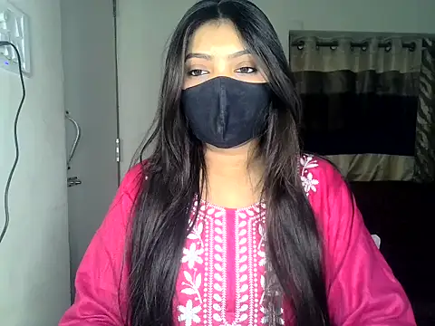 Snapshot of ishi_Beauty chatting on 02-18-26, 05:58 ishi Beauty online show from 02-18-26, 05:58