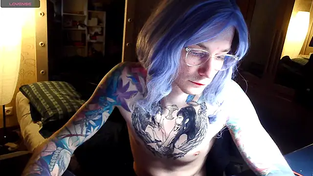 Snapshot of Julia_dolls chatting on 04-21-26, 06:44 Julia dolls online show from 04-21-26, 06:44