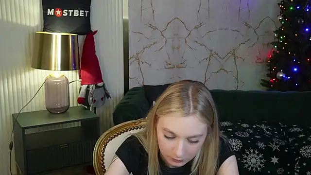 Ewa Pearl online show from 01-08-25, 11:43