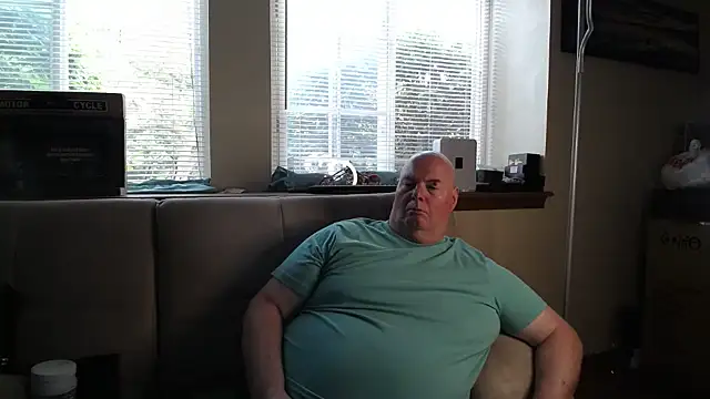Snapshot of harley99574 chatting on 07-09-26, 04:00 harley99574 online show from 07-09-26, 04:00