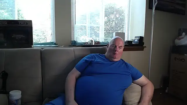 Snapshot of harley99574 chatting on 07-11-26, 03:48 harley99574 online show from 07-11-26, 03:48