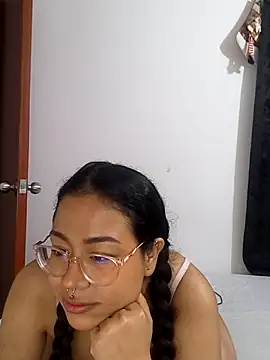 honeyblue 1 online show from 03-17-25, 02:08