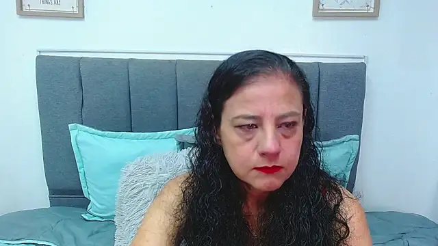 Snapshot of sasi_luna chatting on 02-06-25, 03:41 sasi luna online show from 02-06-25, 03:41