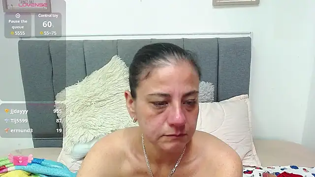 Snapshot of sasi_luna chatting on 02-15-25, 06:23 sasi luna online show from 02-15-25, 06:23