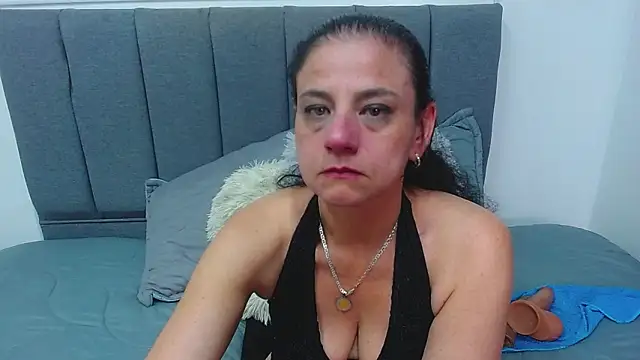 Snapshot of sasi_luna chatting on 02-18-25, 08:14 sasi luna online show from 02-18-25, 08:14