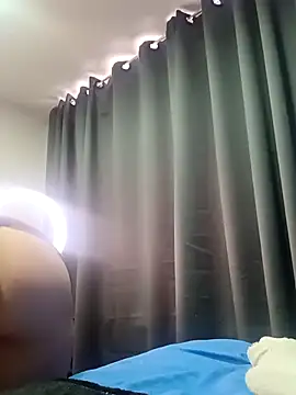 Snapshot of sasi_luna chatting on 10-24-25, 02:57 sasi luna online show from 10-24-25, 02:57