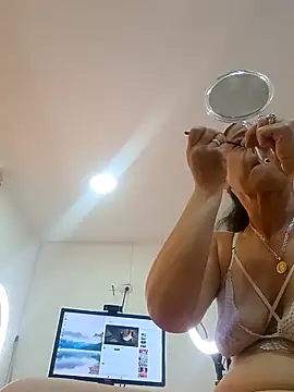 sasi luna online show from 11-20-25, 02:06