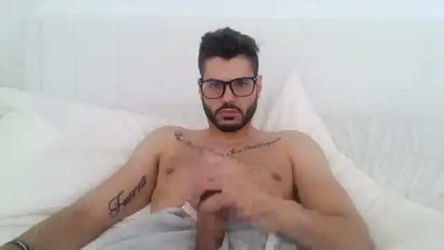 Strokeking4u online show from 12-19-25, 08:05