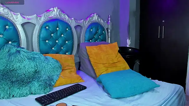 elizabeth rosa21 online show from 02-06-25, 04:03