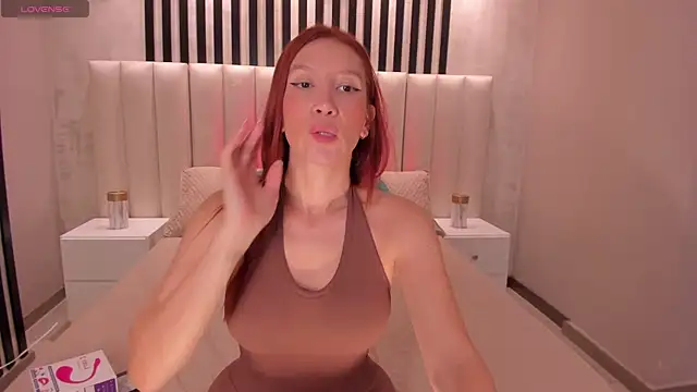 MiaFarrell  online show from 03-01-25, 11:17