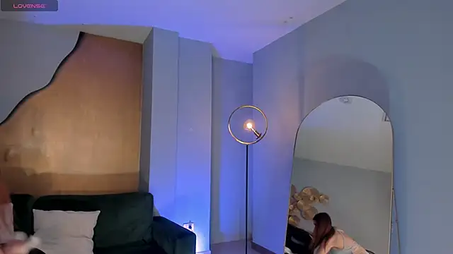 MiaFarrell  online show from 11-25-25, 06:08