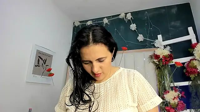 africa holmes online show from 06-11-26, 02:22