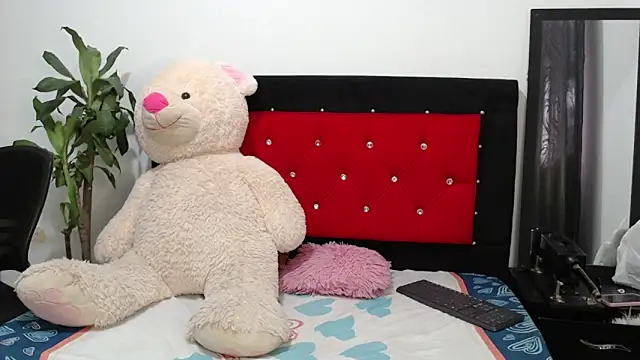 hannaashyel 12 online show from 03-16-25, 01:49
