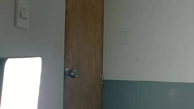 Snapshot of kinkyandsavage chatting on 02-14-26, 07:32 kinkyandsavage online show from 02-14-26, 07:32