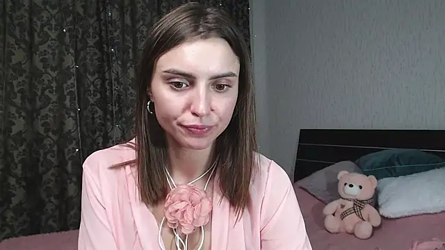 Snapshot of Lesyisme chatting on 03-11-25, 10:40 Lesyisme online show from 03-11-25, 10:40