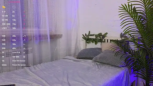 Snapshot of KAREN_NIX chatting on 01-07-25, 01:24 KAREN NIX online show from 01-07-25, 01:24