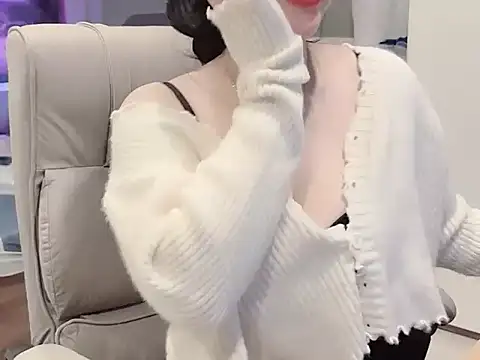 Eva-Public online show from 02-22-25, 08:09