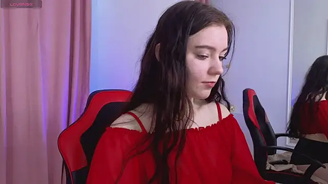 Lana  Cute  online show from 01-06-25, 12:13