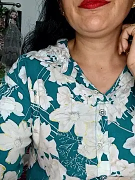 Snapshot of sexy_bhabhi69 chatting on 04-12-26, 06:02 sexy bhabhi69 online show from 04-12-26, 06:02