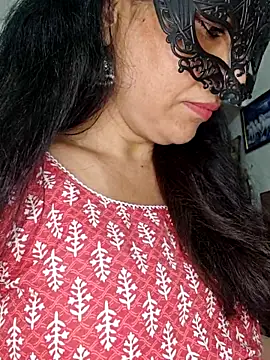 Snapshot of sexy_bhabhi69 chatting on 05-13-26, 05:10 sexy bhabhi69 online show from 05-13-26, 05:10