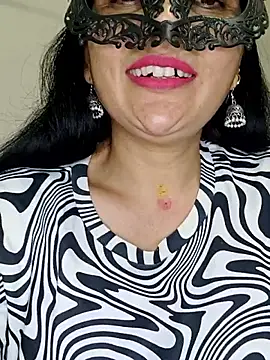 Snapshot of sexy_bhabhi69 chatting on 05-21-26, 08:54 sexy bhabhi69 online show from 05-21-26, 08:54