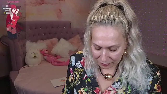 Penelope Pinky online show from 02-02-25, 08:41