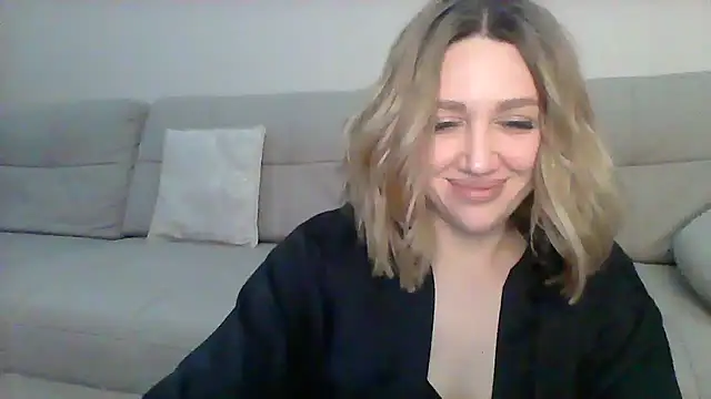 VickyLove047 online show from 02-15-25, 09:26