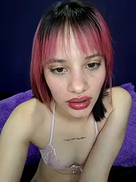 Snapshot of franchezkavegaaa chatting on 02-14-25, 05:36 franchezkavegaaa online show from 02-14-25, 05:36